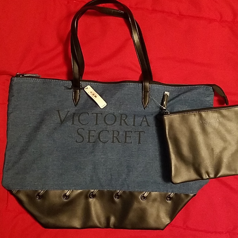 Go to Mercari  Victoria Secret's Jean Tote